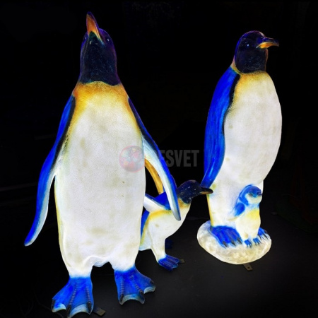 Объемная фигура из стекловолокна "Пингвин папа", 130*75*35 см, с трансформатором