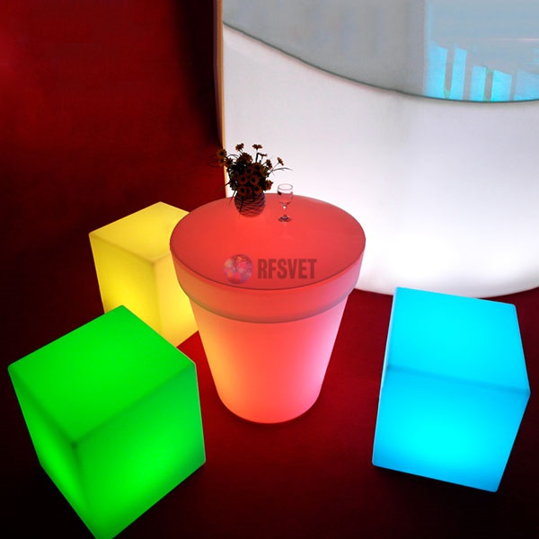 Беспроводной светящийся разноцветный LED куб,20см на аккумуляторах, арт. 019А