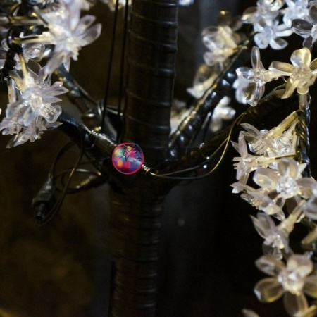 Световое дерево «Сакура», диаметр 1.5 м, высота 1.9 м, 864 лепестка, белое