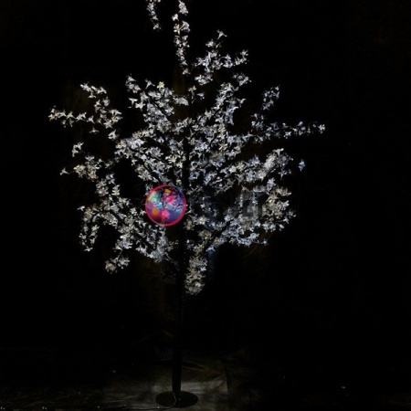 Световое дерево «Сакура», диаметр 1.5 м, высота 1.9 м, 864 лепестка, белое